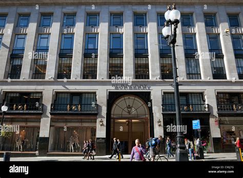 burberry address in london|Burberry regent street.